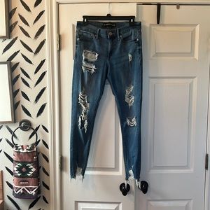 Express crop distressed jeans